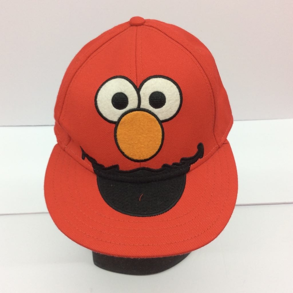 Official Sesame Street Red Elmo Unisex Kids Hat Cap Size Medium Pre-Owned